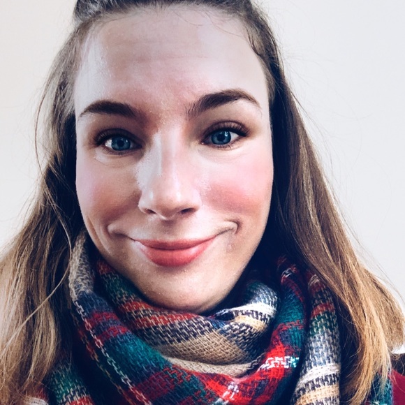 Meet your Posher, Kathleen! - Picture 3 of 3